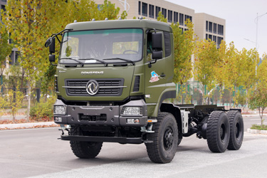 六驅450馬力東風重型專用車底盤改裝_6×6重卡三橋車_43噸一排半底盤/后雙15噸定制