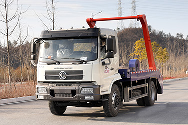 東風12噸擺臂式垃圾車_4x2大容量環衛垃圾車_碳鋼垃圾斗專用車改裝