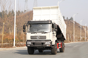 東風四驅210馬力自卸車_前7后13噸手動8檔運輸車_后雙胎越野專用翻斗車